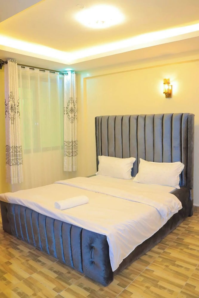 Lux Suites Taris Apartments Rongo