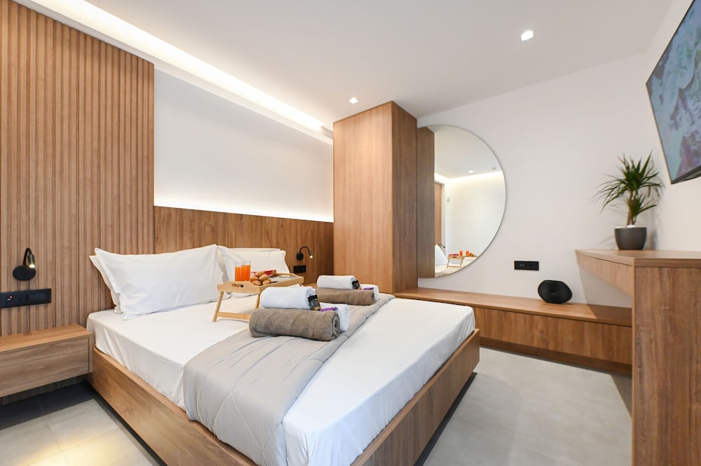 MGK Complex Suite With Private Pool Ligaria Made