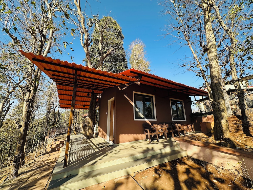 Wild heaven Glamping And Resort Saputara