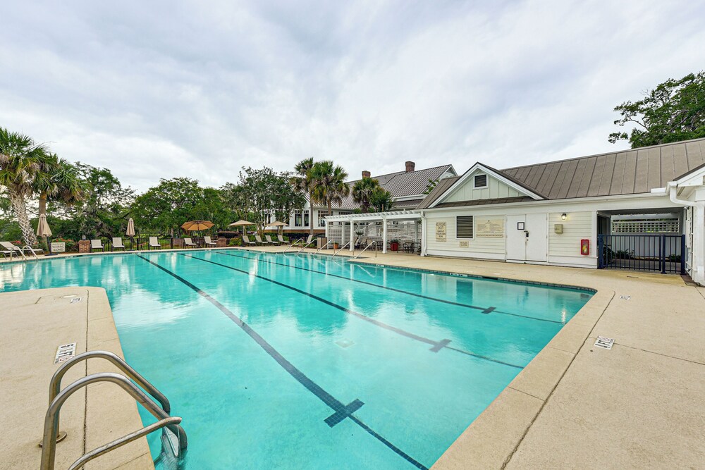 Golf, Swim & Unwind: Callawassie Island Hideaway!