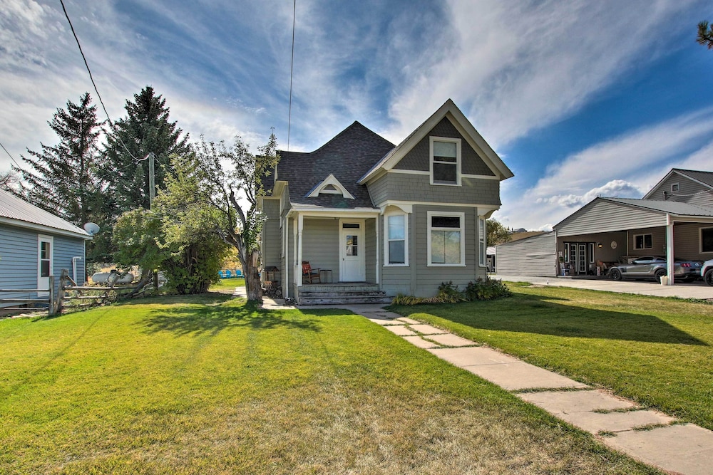 Charming Paris House ~ 1 1/2 Mi to Canyon! view 4