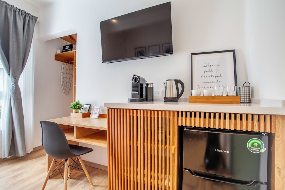Bright & sweet unit in middle Polanco