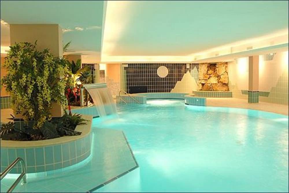 Photo 33
