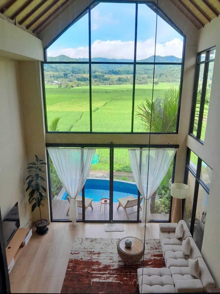 Kembang Menoreh Villa
