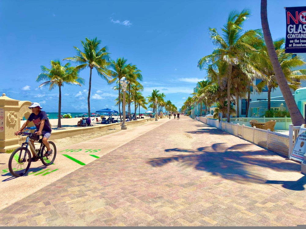 Southwinds 4 for 2 Steps to Beach Boardwalk