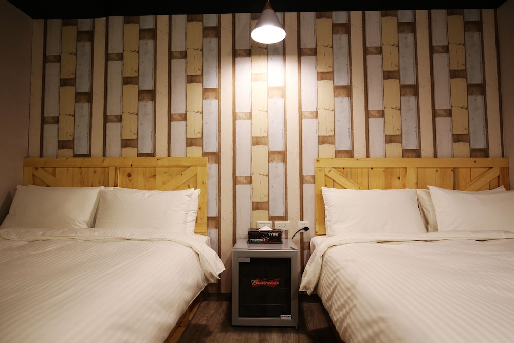 Nys Loft Hotel - Hostel