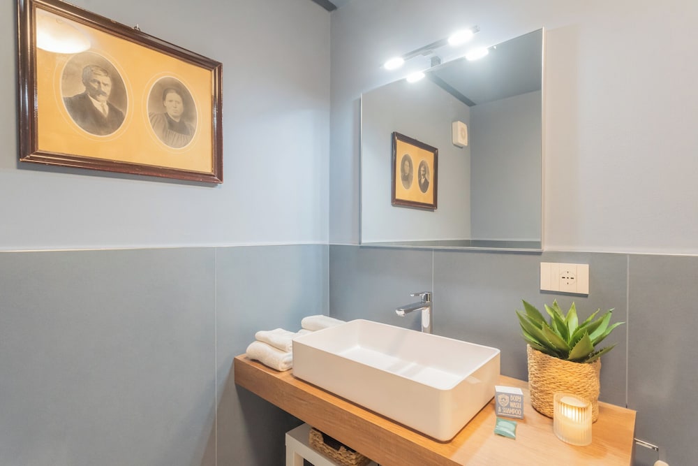 Cinque Giornate 70 Suites by Rent all Como