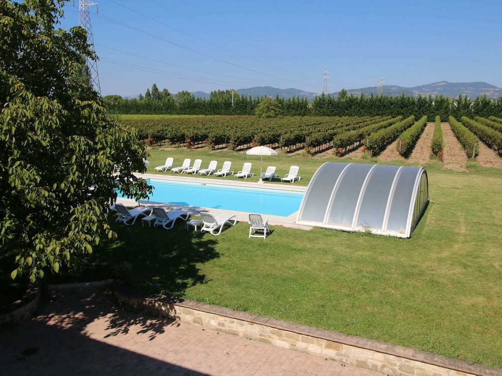 Villa with Private Pool on an Estate near Assisi view 3