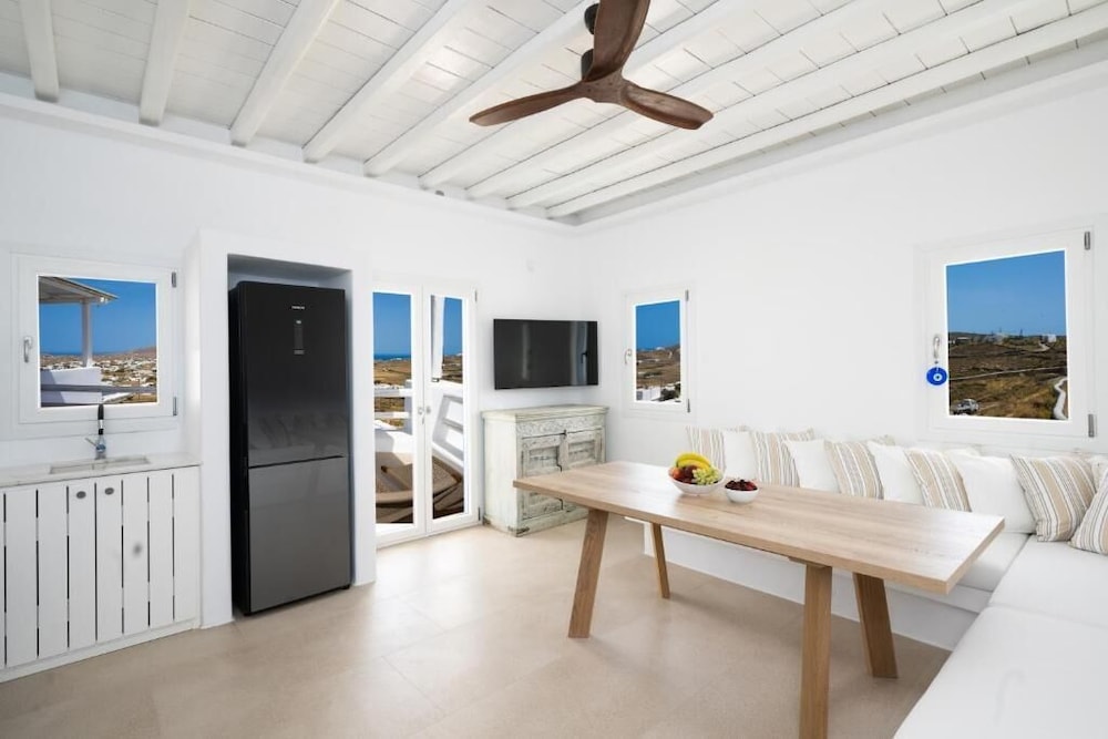 Sunrise Villa Sea View Private Pools