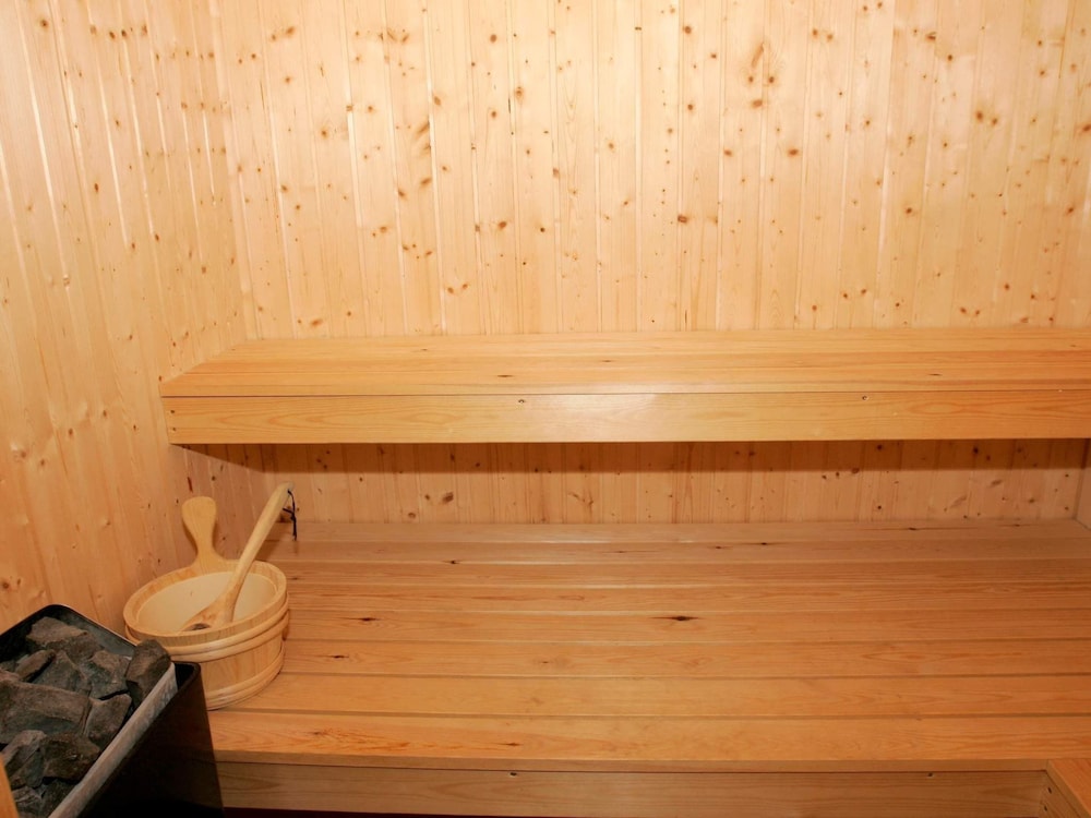 8 Person Holiday Home in Nexo-by Traum