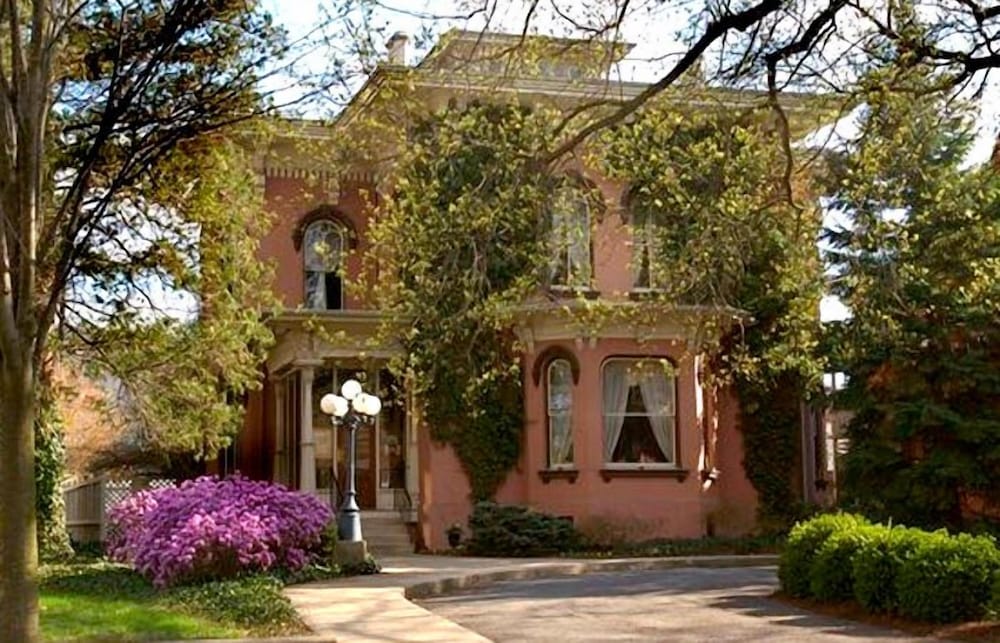 The Peter Herdic Inn, photo 11