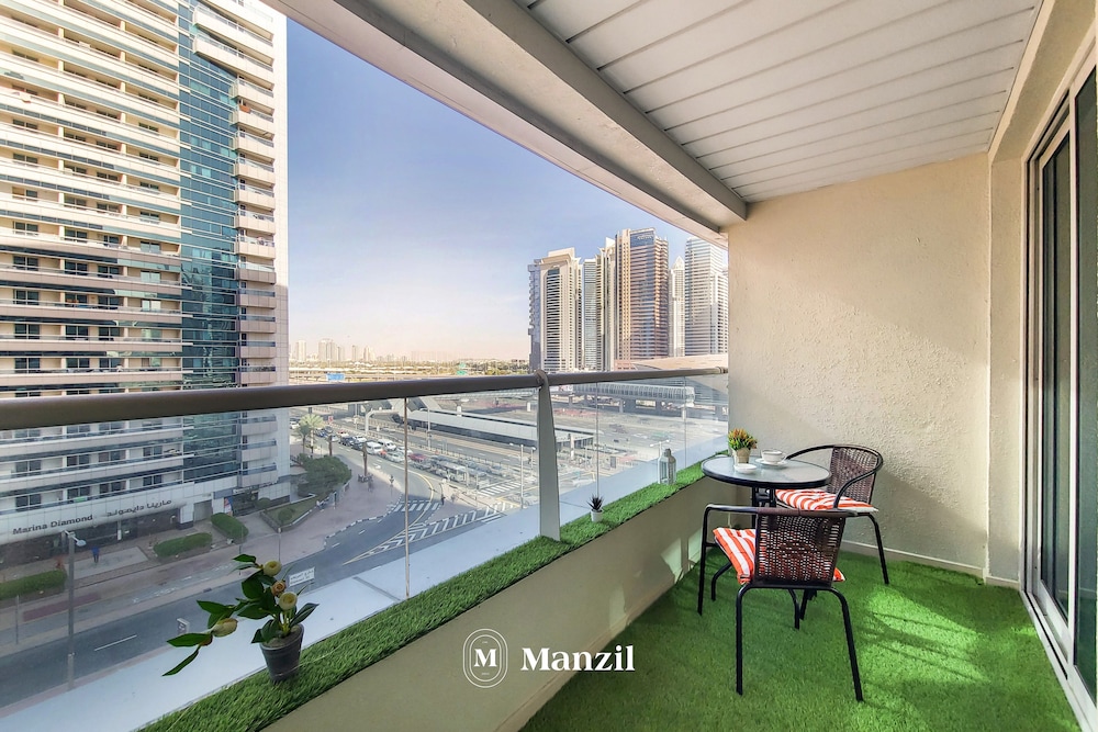 Manzil-Cozy 1BR in Marina with City View