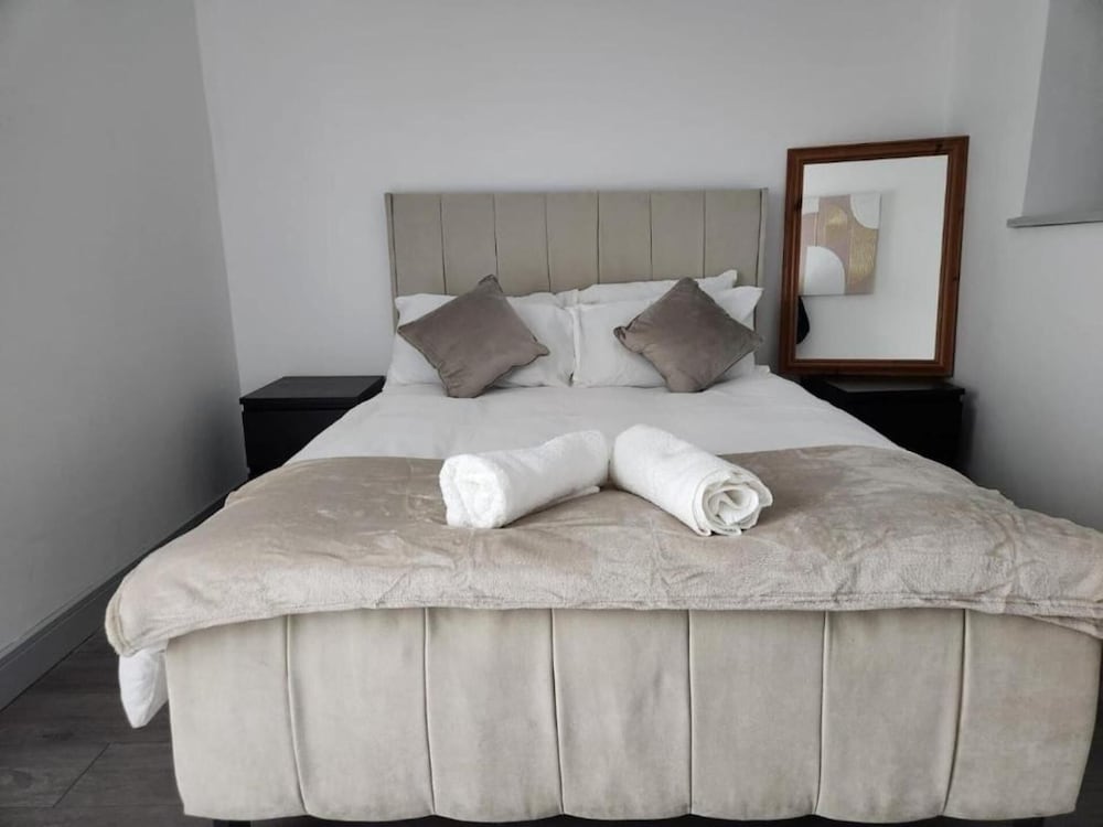 Desborough Apartment Retreat