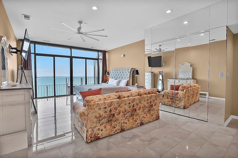 Sands Beach Club Ph1114 4 Bedroom Condo