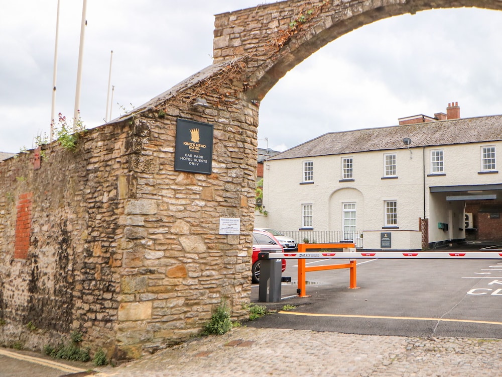 3 Kings Mews