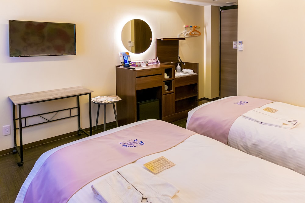 HOTEL OKINAWA WITH SANRIO CHARACTERS 142