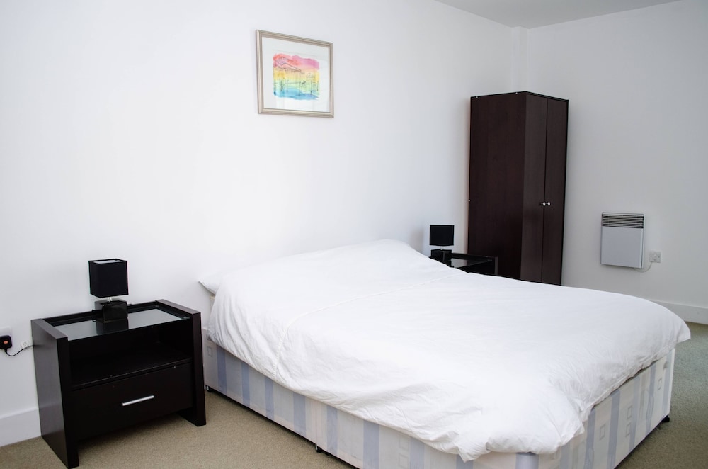 Henry Street - Apt 22 view 4