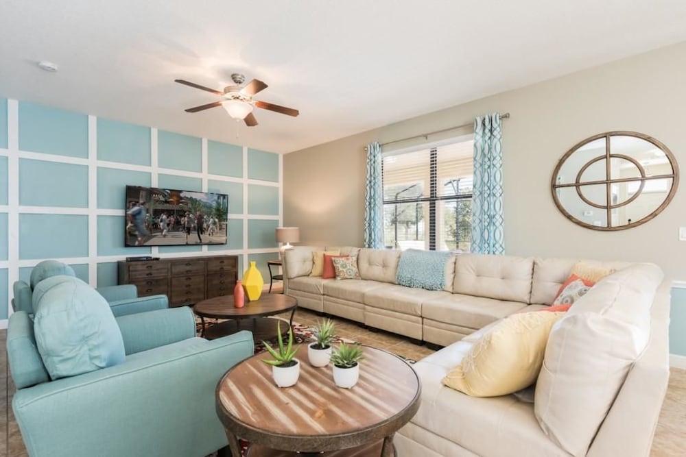 Spetacular Champios Gate 5 Bedroom - Image 4