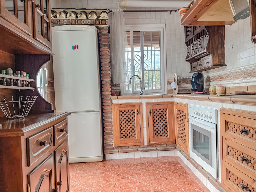 Cd-2253 Two Bedroom Villa With Pool in Frigillana
