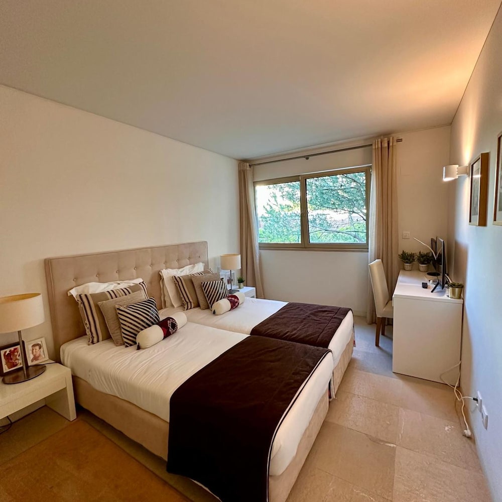 Tr ia Amazing Seaview Apartment