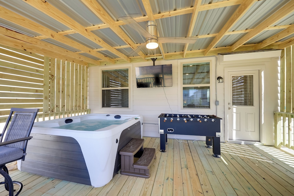 Hot Tub & Pool Haven w/ Game Loft: 6 Mi to Afb!