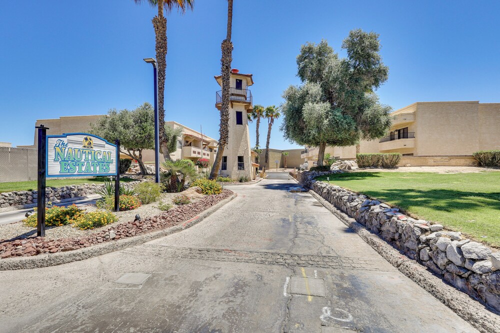 Island Condo w/ Pool Access in Lake Havasu City!