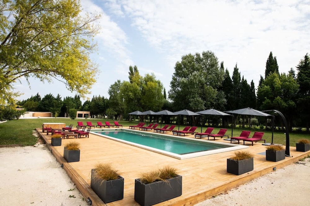 Proven ale House With Pool and spa