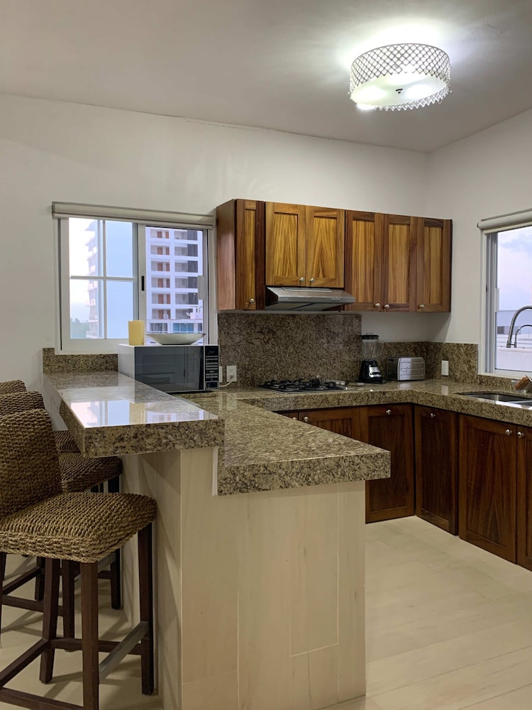 2Br Beach-near Suite Escape