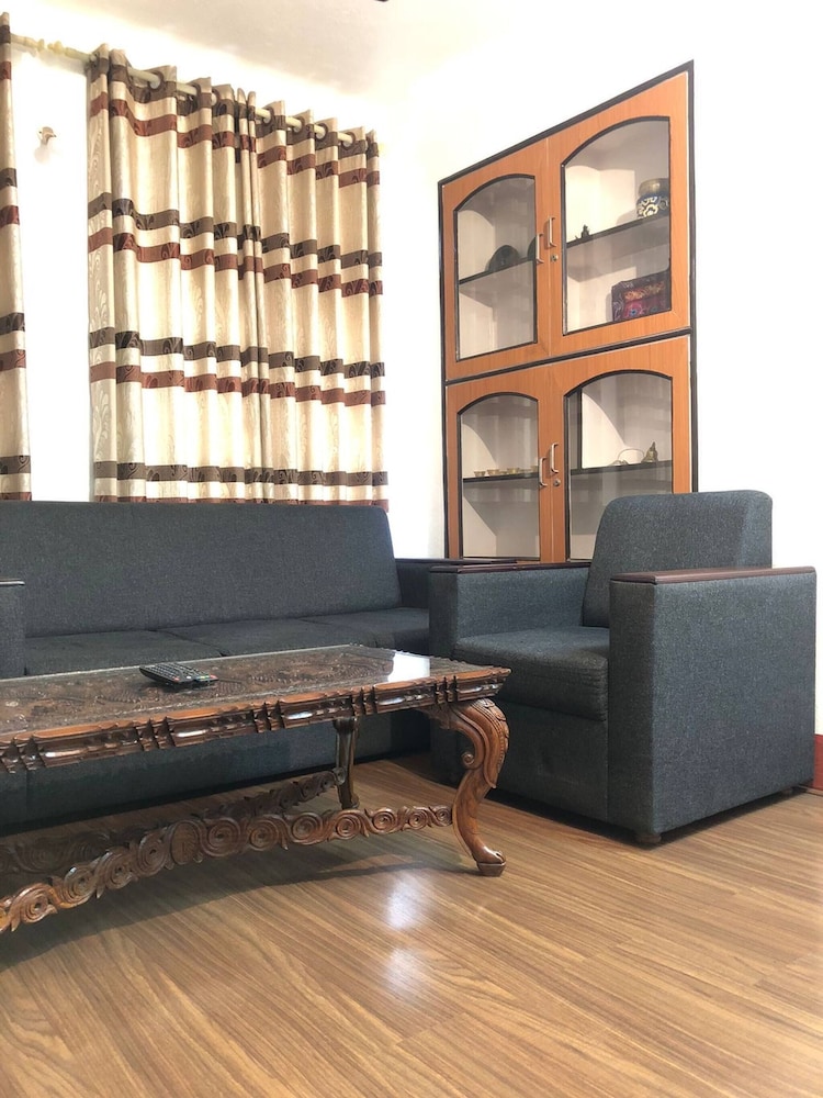 First Apartment 1bhk Thamel 5 min Walk 1st Floor