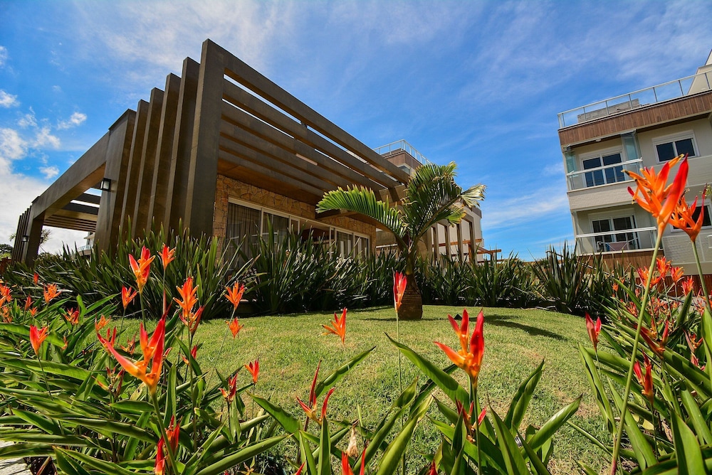 SunClub-300 metros da Praia do Campeche