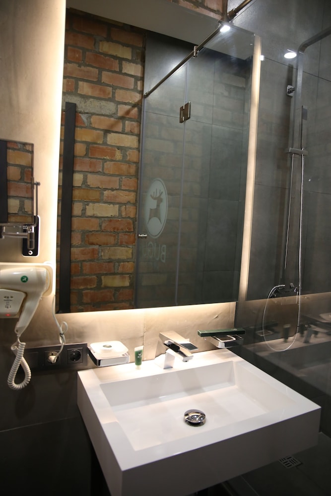 Bugu Hotel Bishkek 85