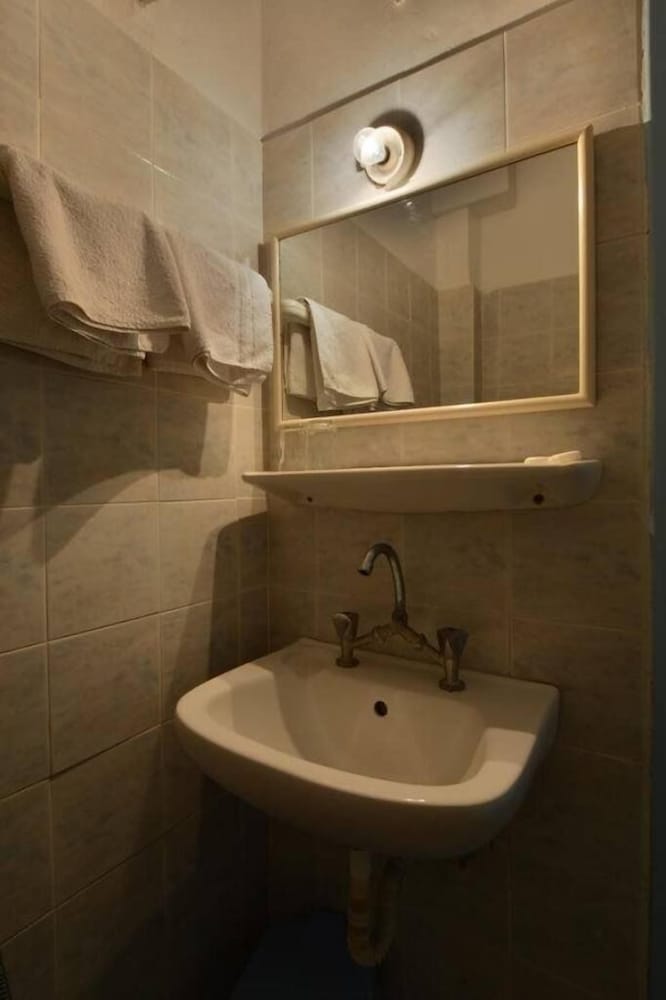 Galaxy Hotel photo 4