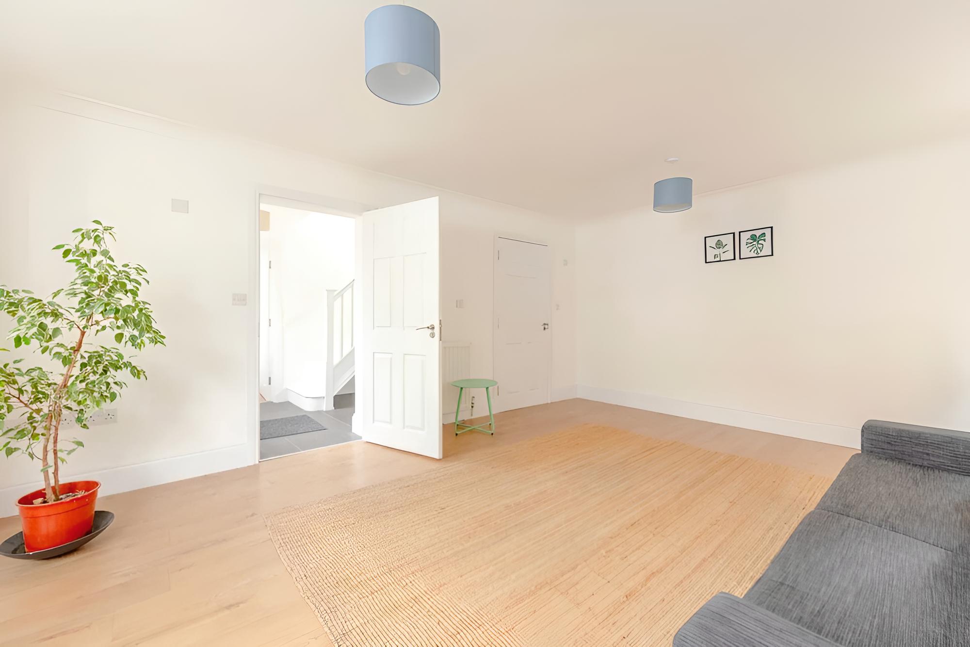 Bright & Spacious 5BD House - Peckham