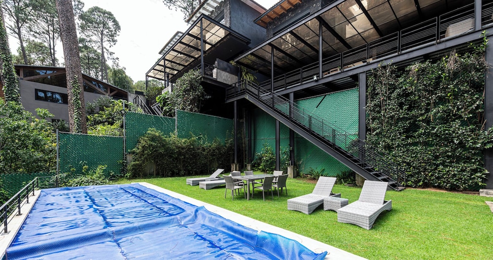 Villa Napoli - Forest retreat
