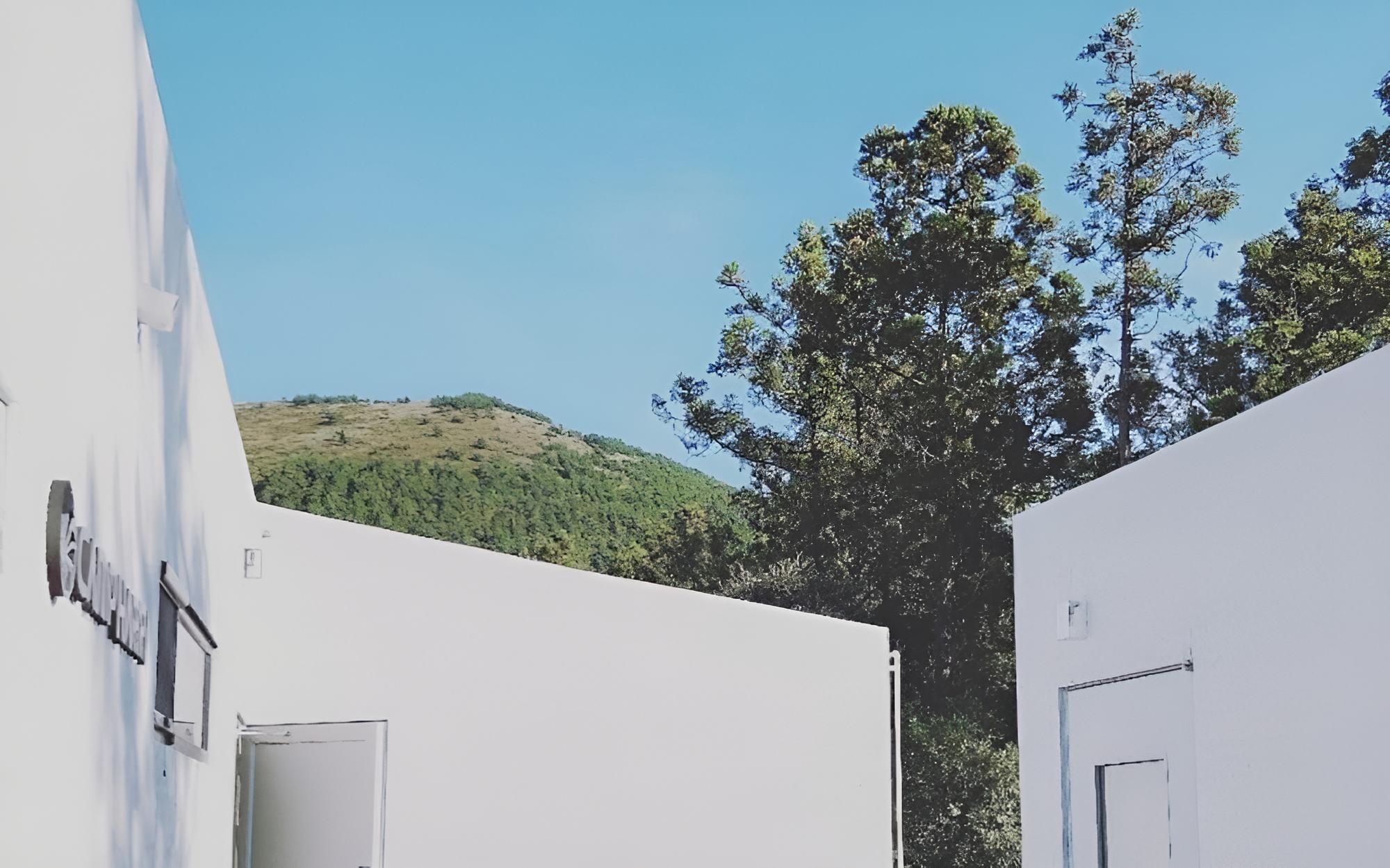Jeju Camp Harris Spa Pension view 4