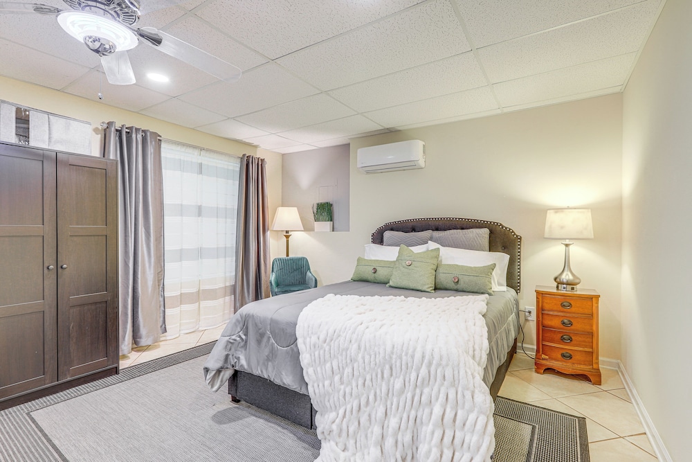 Cozy Jonesboro Studio w/ Patio ~ 22 Mi to Atlanta!