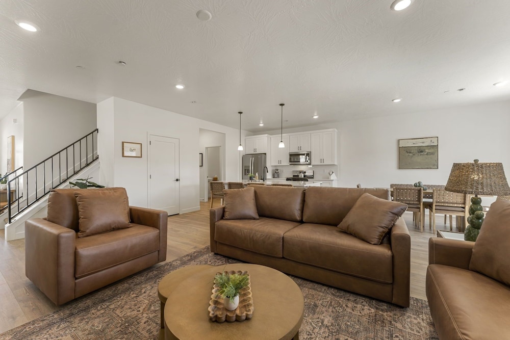 The Cactus Casa 4 Bedroom Townhouse
