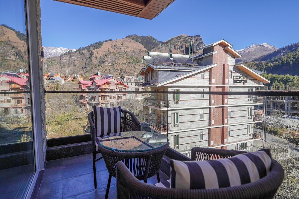 Carom Hotel Manali