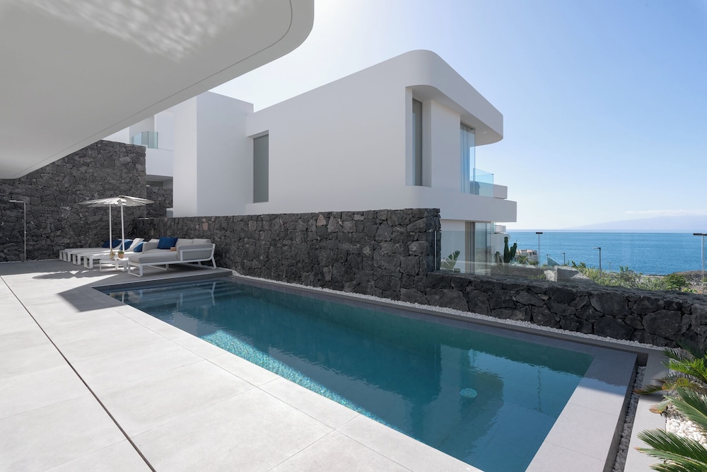 Villa Superior 1 - Casangular by Upper