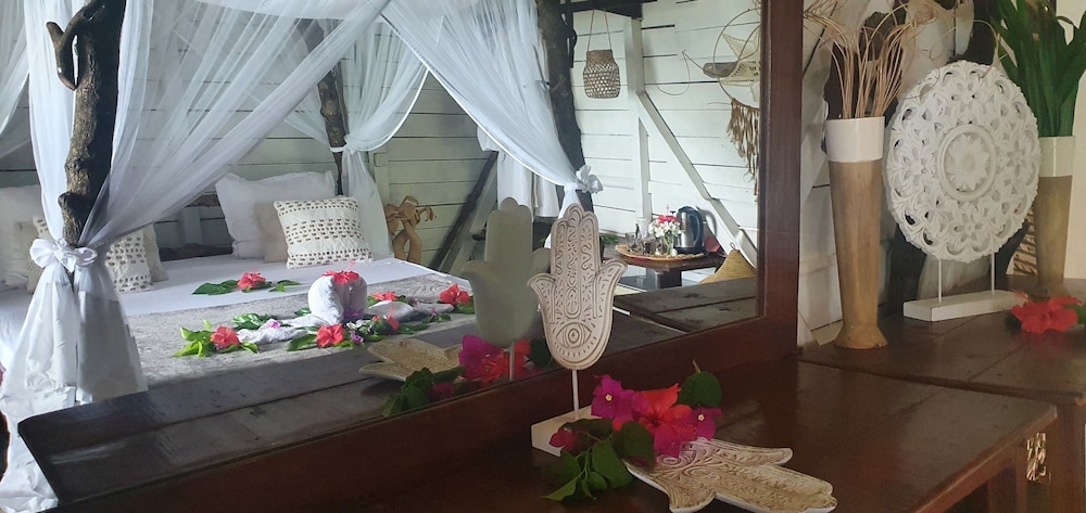 Ravoraha Ecolodge