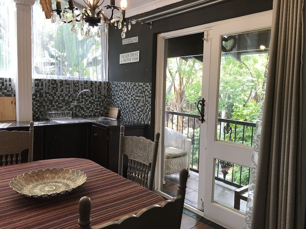 Waterhouse Guest Lodges 295 Indus Street