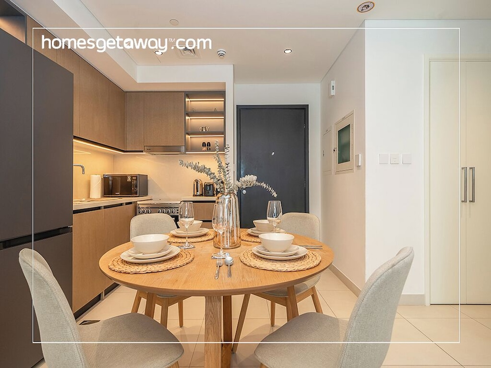 Chic 1BR Burj Crown Boulevard View