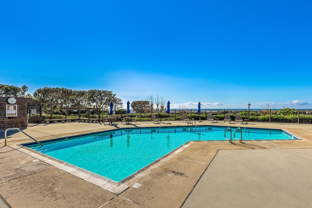 Caminito Del Canto 3 Bedroom Townhouse