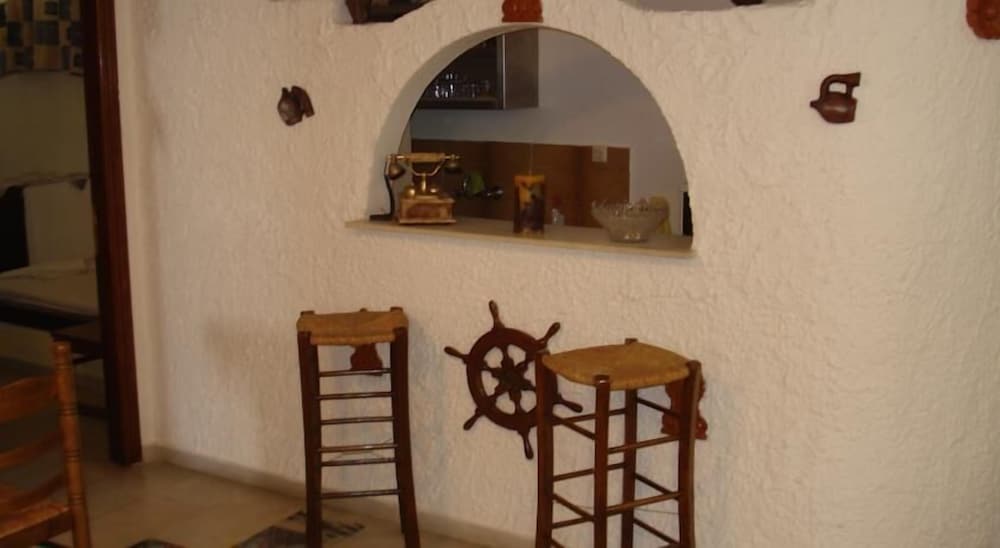 Pension Lagoudera