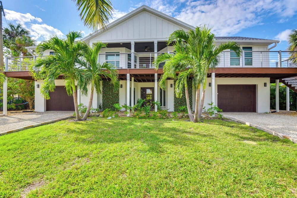 Walk to Ocean: Home w/ Pool in Holmes Beach