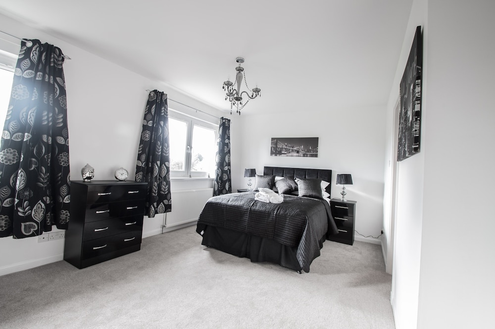 Am Pm Cults Townhouses view 5