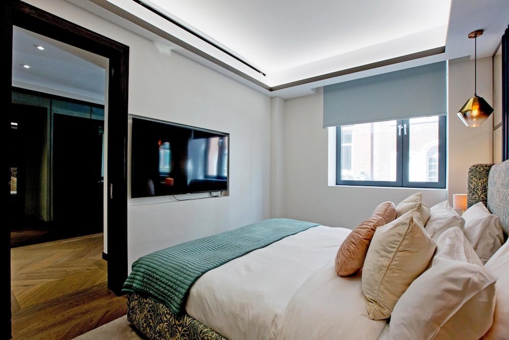 2-bed Deluxe Apt 104