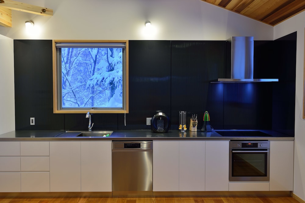 Bluebird Chalets by The Hakuba Collection