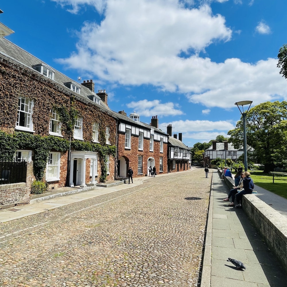 Cathedral Yard in Exeter view 2