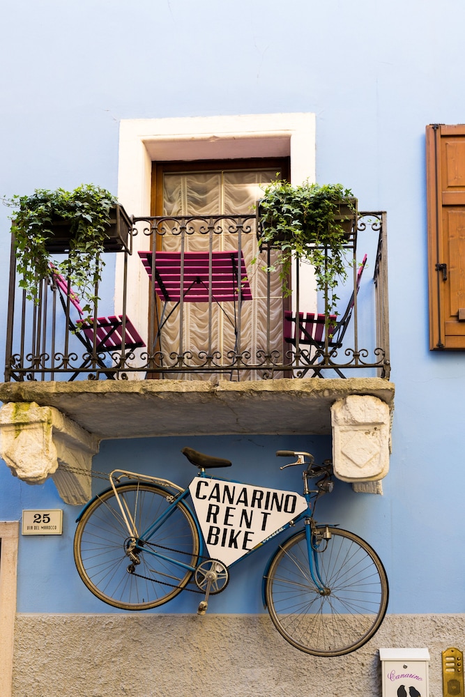 Apartments Canarino